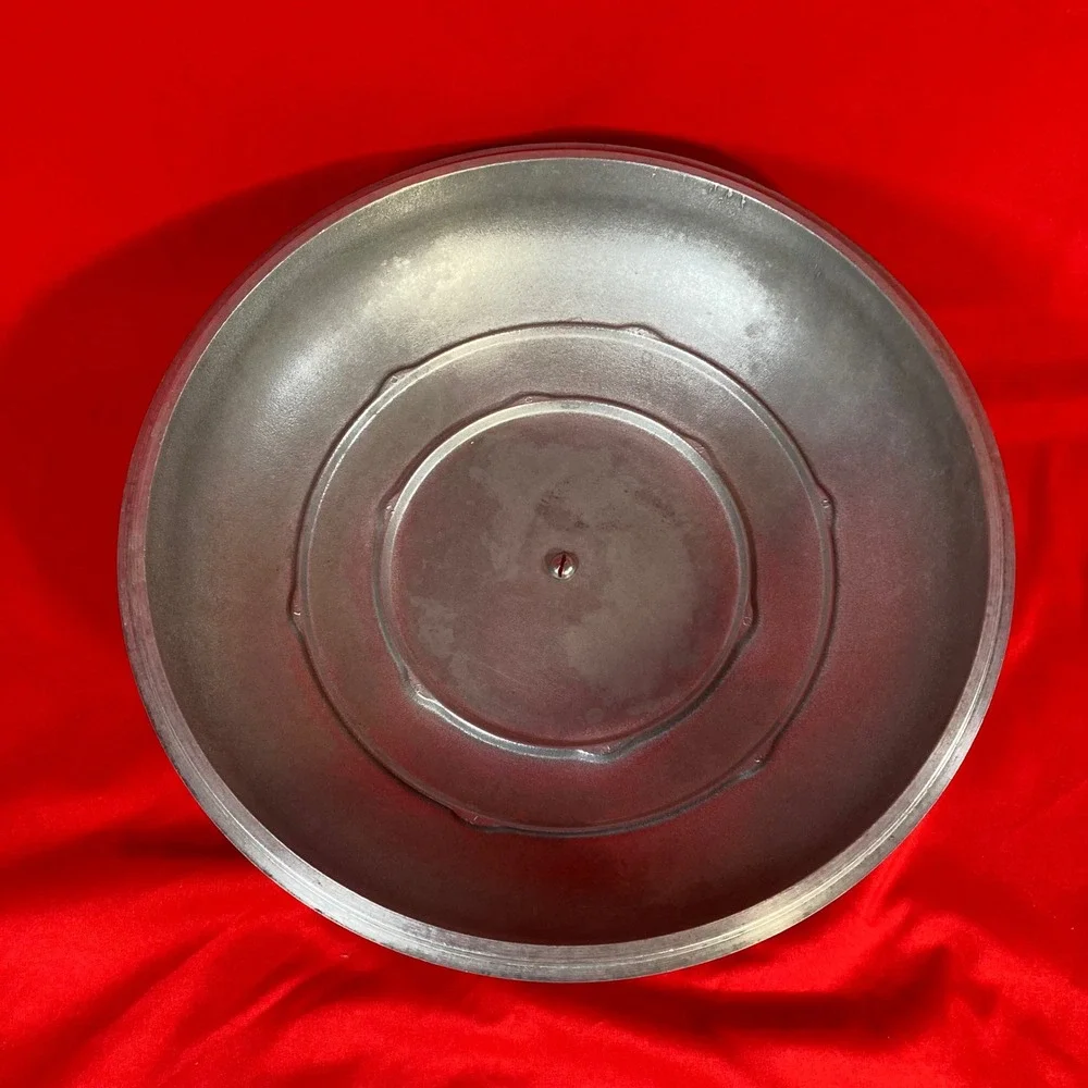 Dutch Oven 12in Silver / 5 Quart / Cast Aluminum Roaster w/ Lid